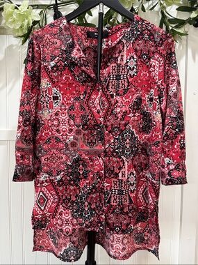#476 MAX Red Paisley Button-Down Blouse with Three-Quarter Sleeves